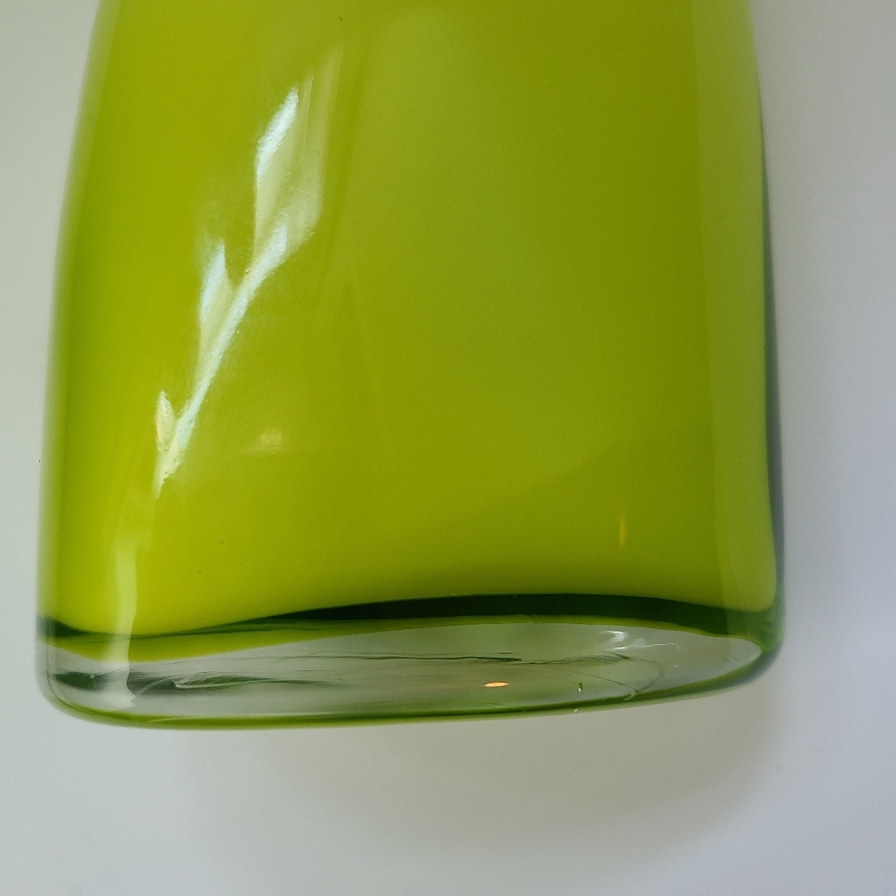 Vintage IKEA Okkso Asymmetrical Lime Green Encased Glass Bud Vase - Picture 3 of 6